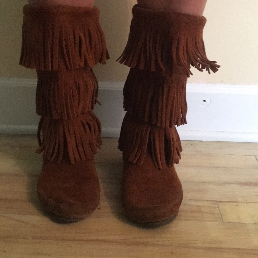 3 later fringe boots